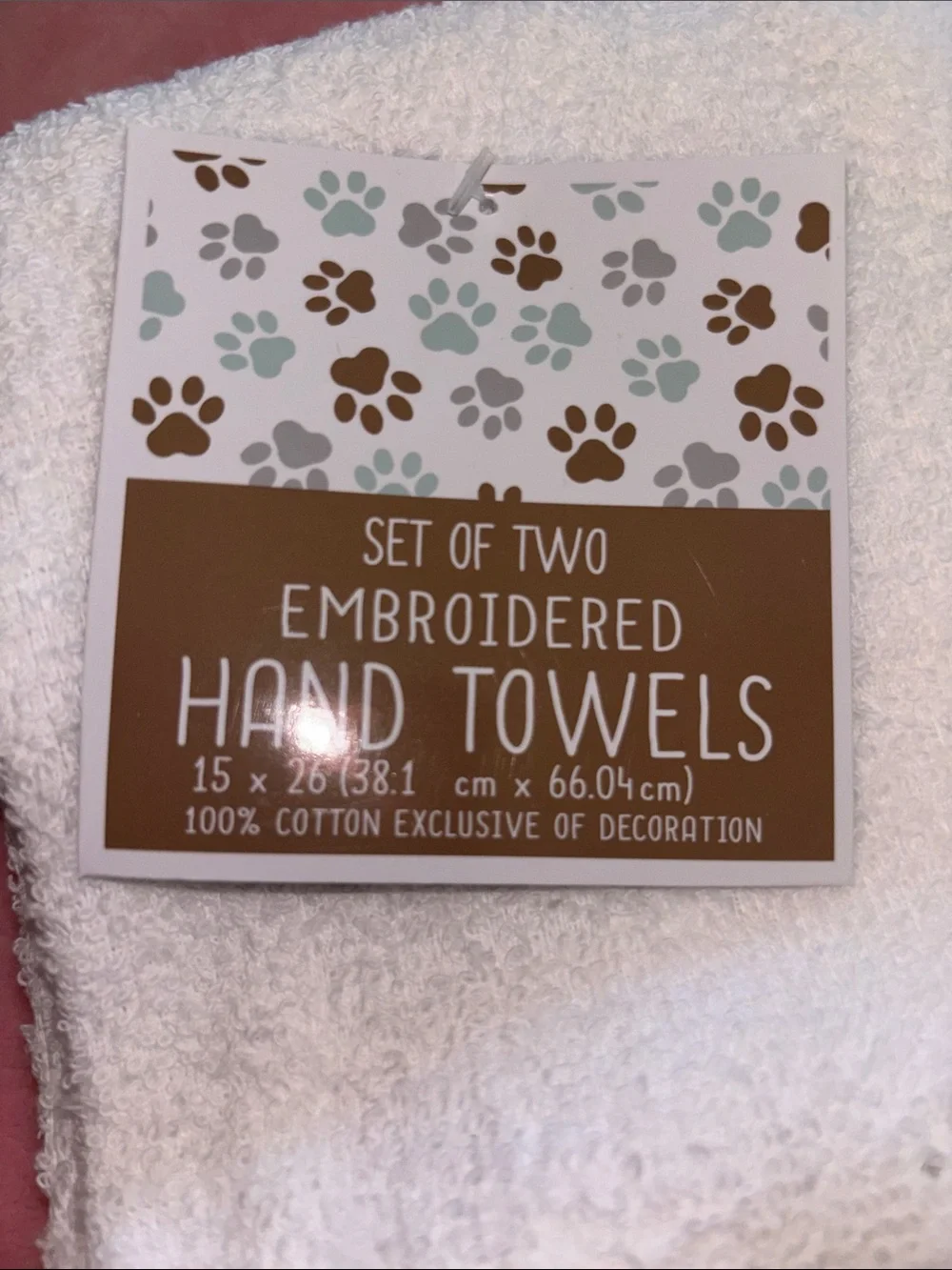 Black Quilted Oven Mitt & TWO White 'Four Paws' Kitchen Towel Set